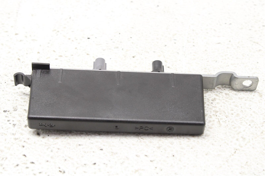 2015-2018 Porsche Macan Antenna Booster 95B.035.225.A Factory OEM 15-18