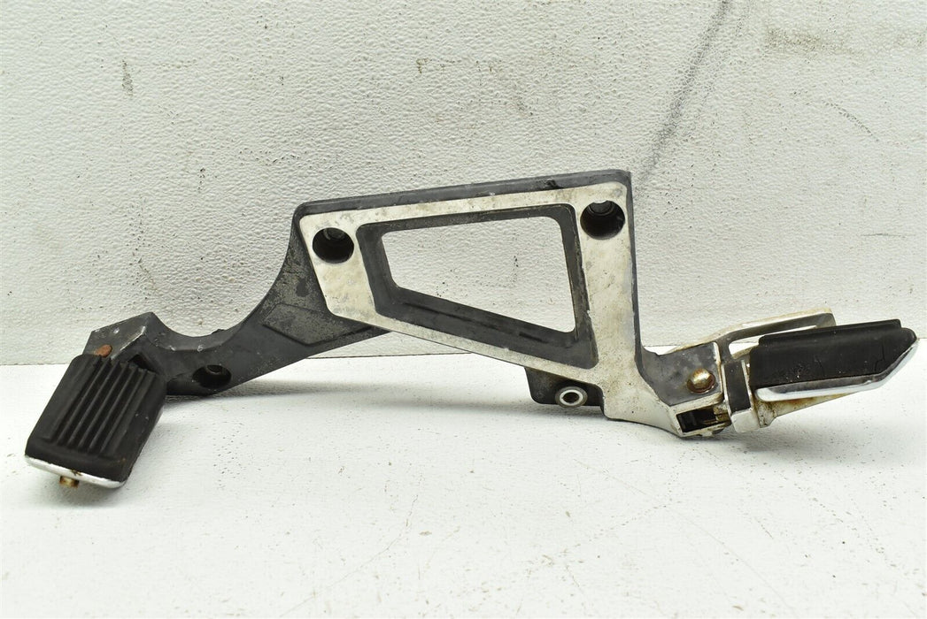 1985 Suzuki GS550 GS550L Right Foot Peg Bracket Mount Step