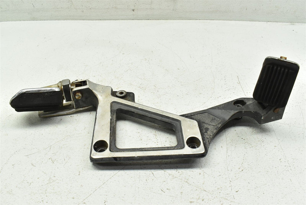 1985 Suzuki GS550 GS550L Right Foot Peg Bracket Mount Step