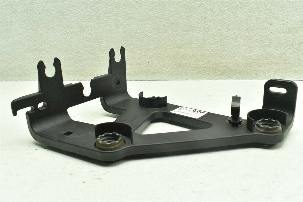 2010-2015 Jaguar XJ Air Ride Suspension Bracket Mount AW93-3B484-AF 10-15