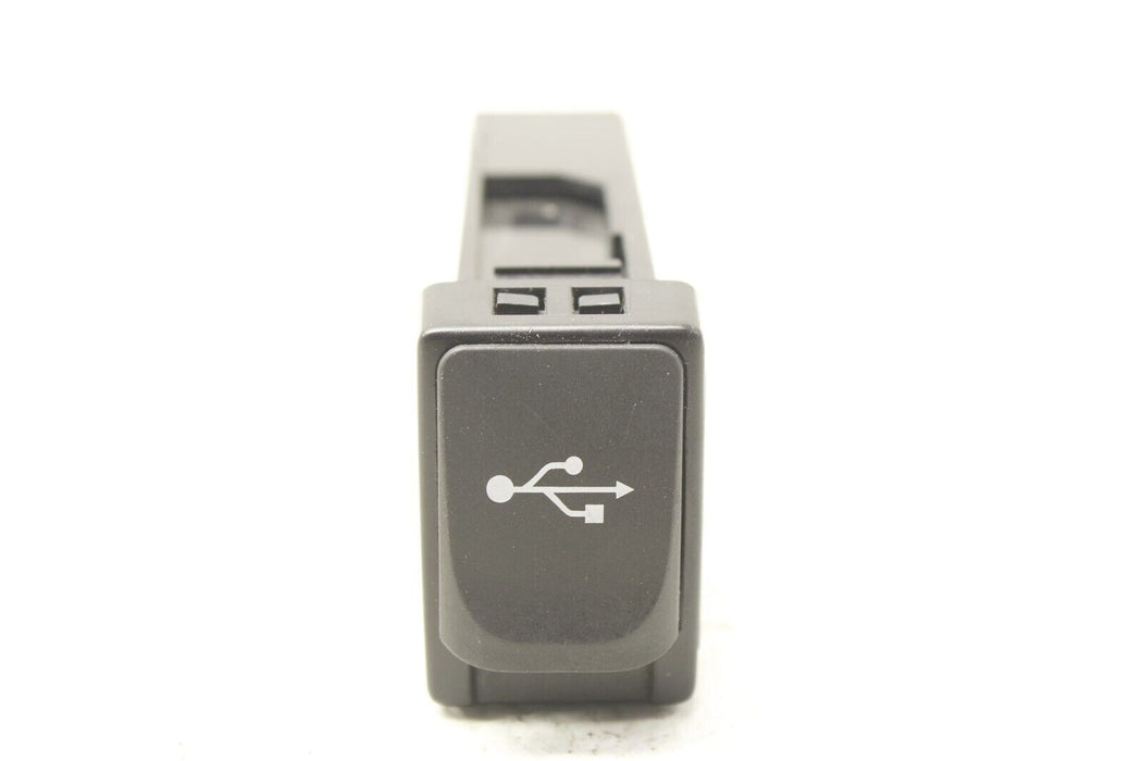 2018 Subaru BRZ USB Plug Outlet 86257CA010 17-20