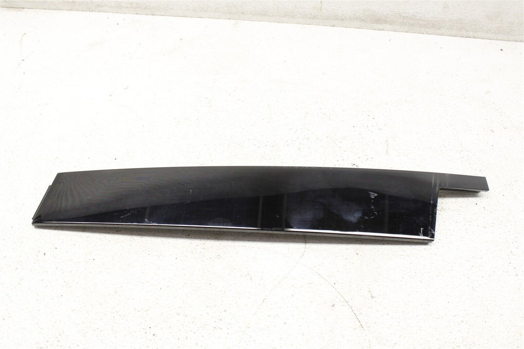 2015-2018 Porsche Macan Front Right Door Reveal Molding 95B853318 15-18