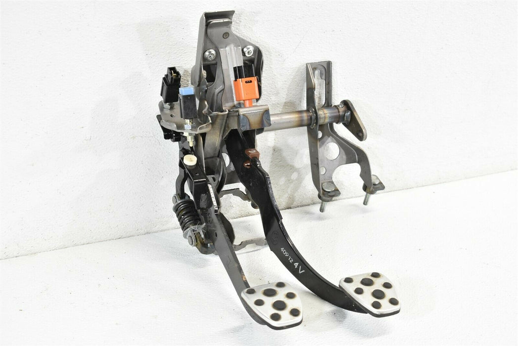 2015-2019 Subaru WRX STI Brake & Clutch Pedal Assembly MT OEM 15-19