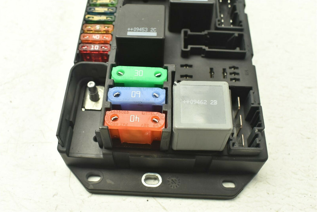 2010-2015 Jaguar XJ Fuse Box Assembly 10-15