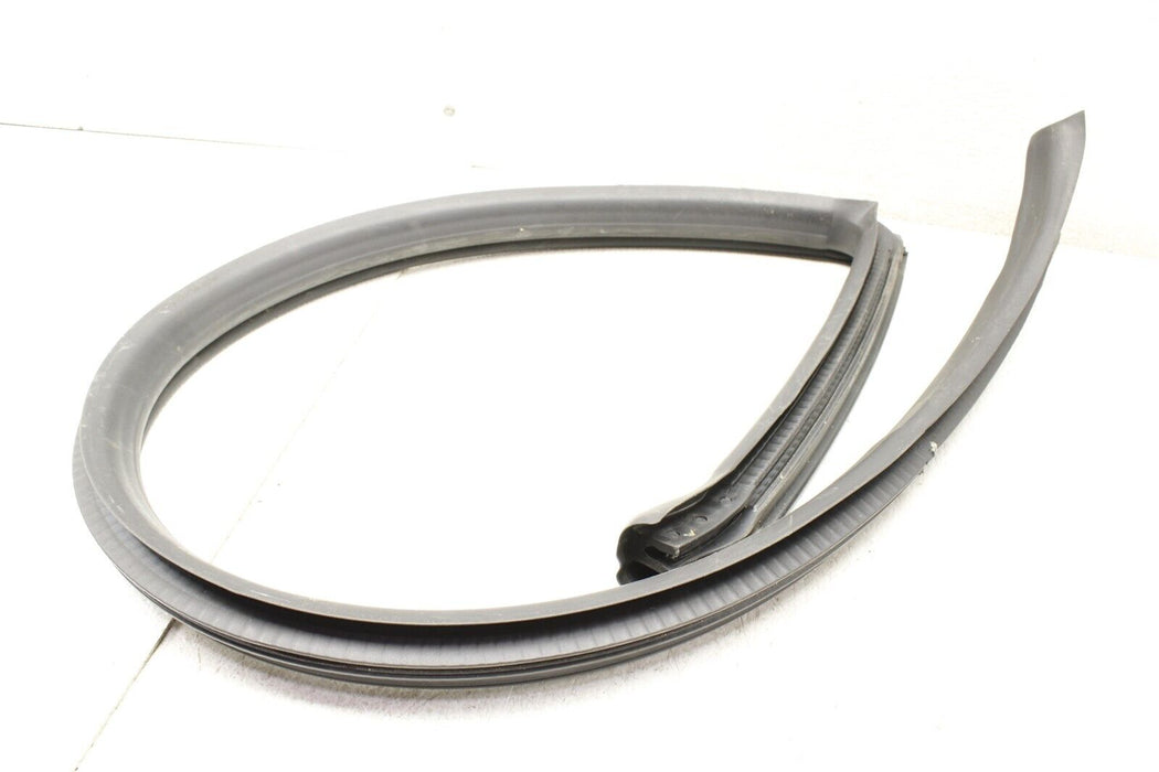 2013 Maserati GranTurismo S Weather Strip 08-13