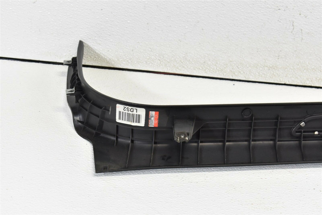 2009-2012 Hyundai Genesis Coupe Door Sill Trim Panel Front Left LH Driver 09-12