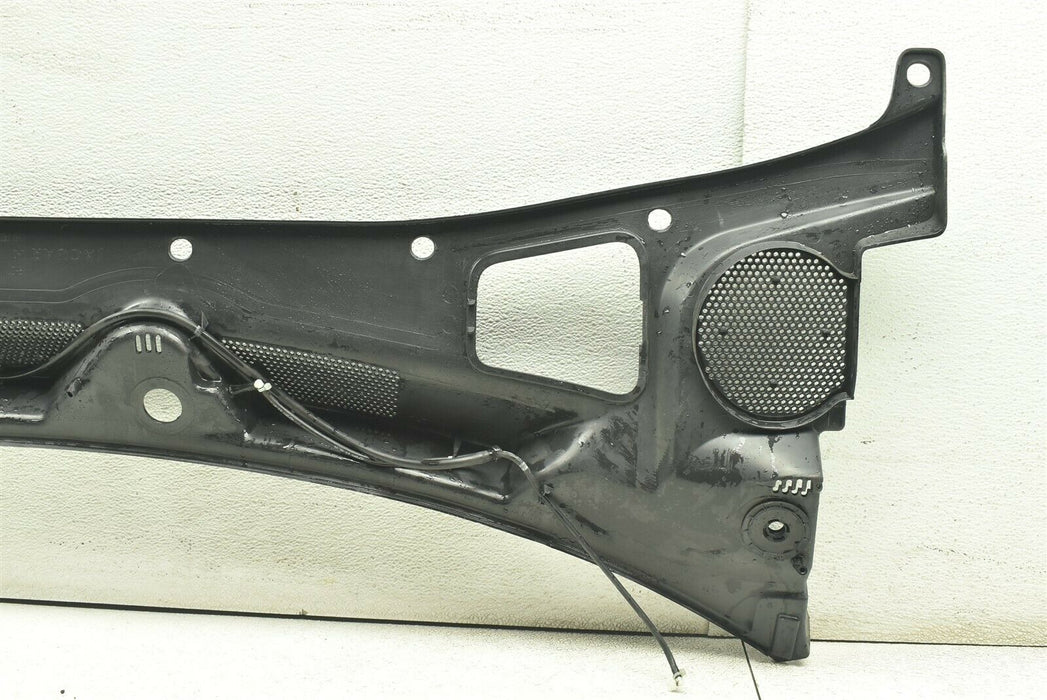 2010-2015 Jaguar XJ Windshield Wiper Cowl 10-15