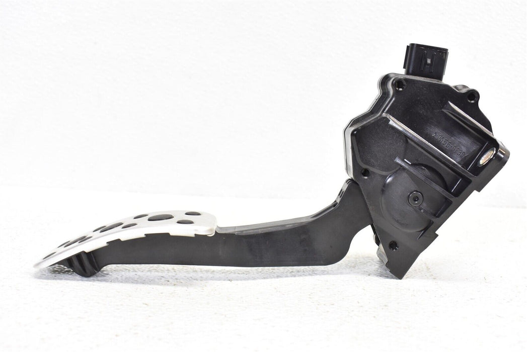 2015-2017 Subaru WRX MT Gas Pedal Assembly OEM 15-17