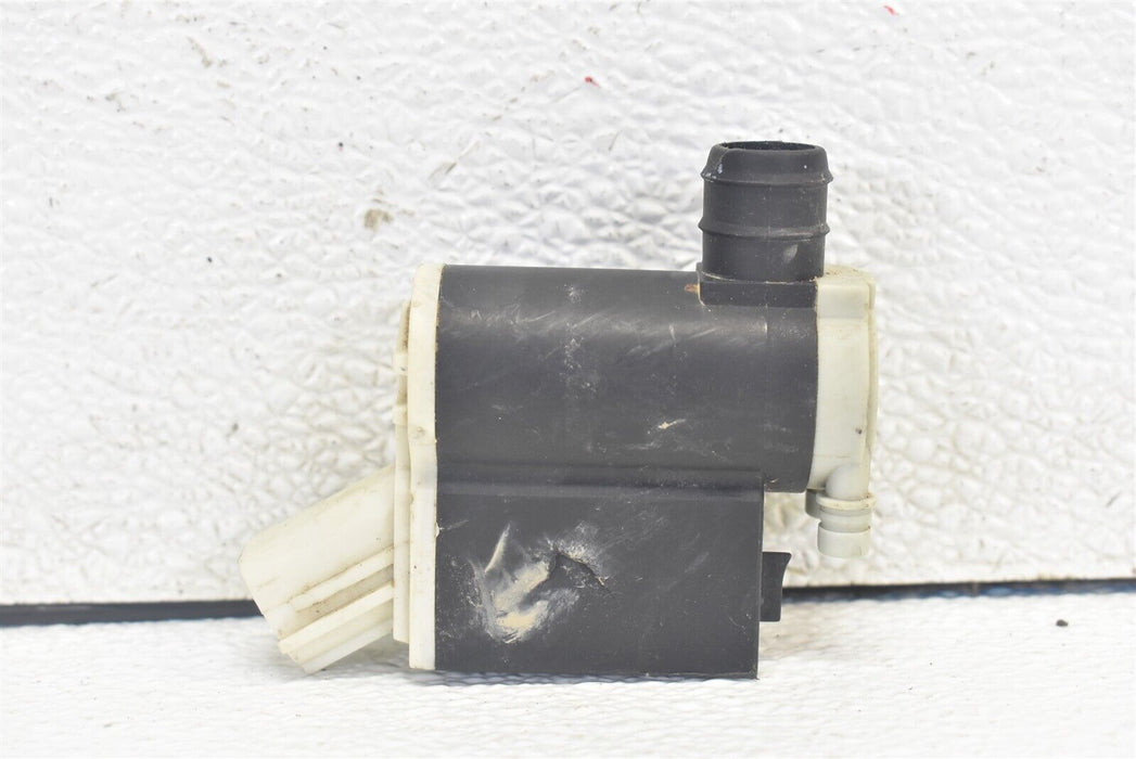 2012-2017 Hyundai Veloster Washer Reservoir Pump Motor 12-17