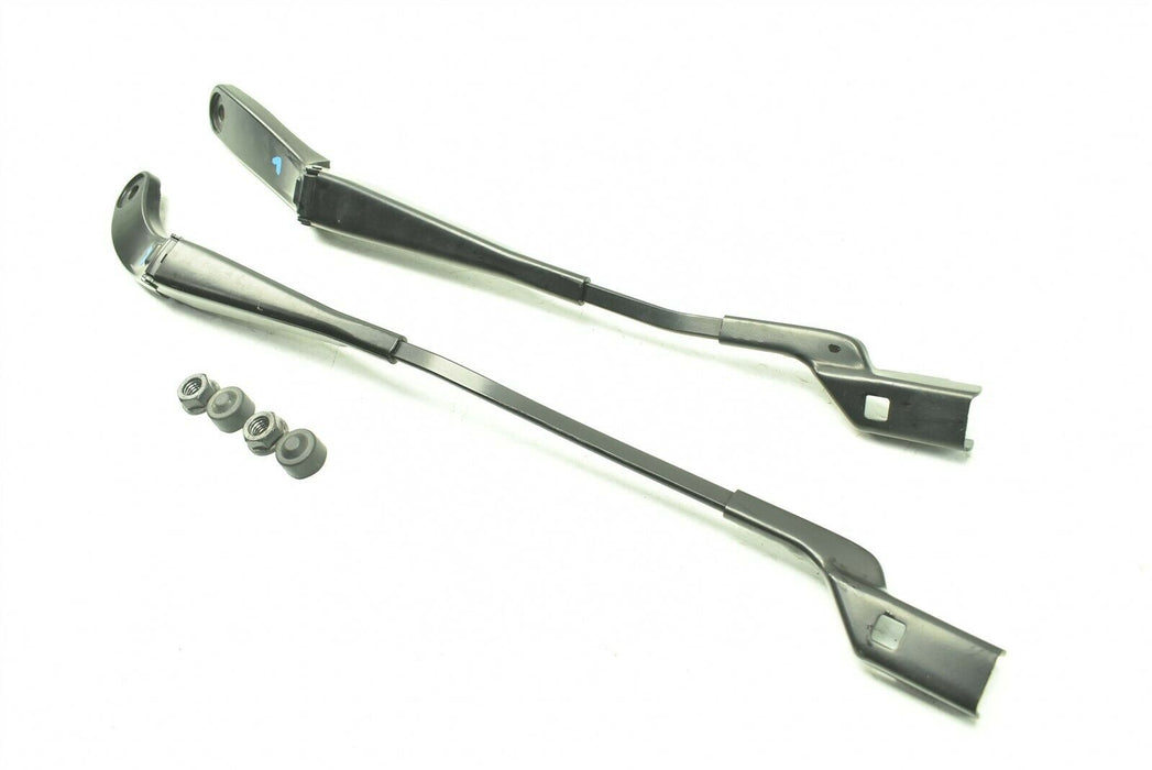 2020-2021 Toyota Supra Wiper Arm Set 20-21