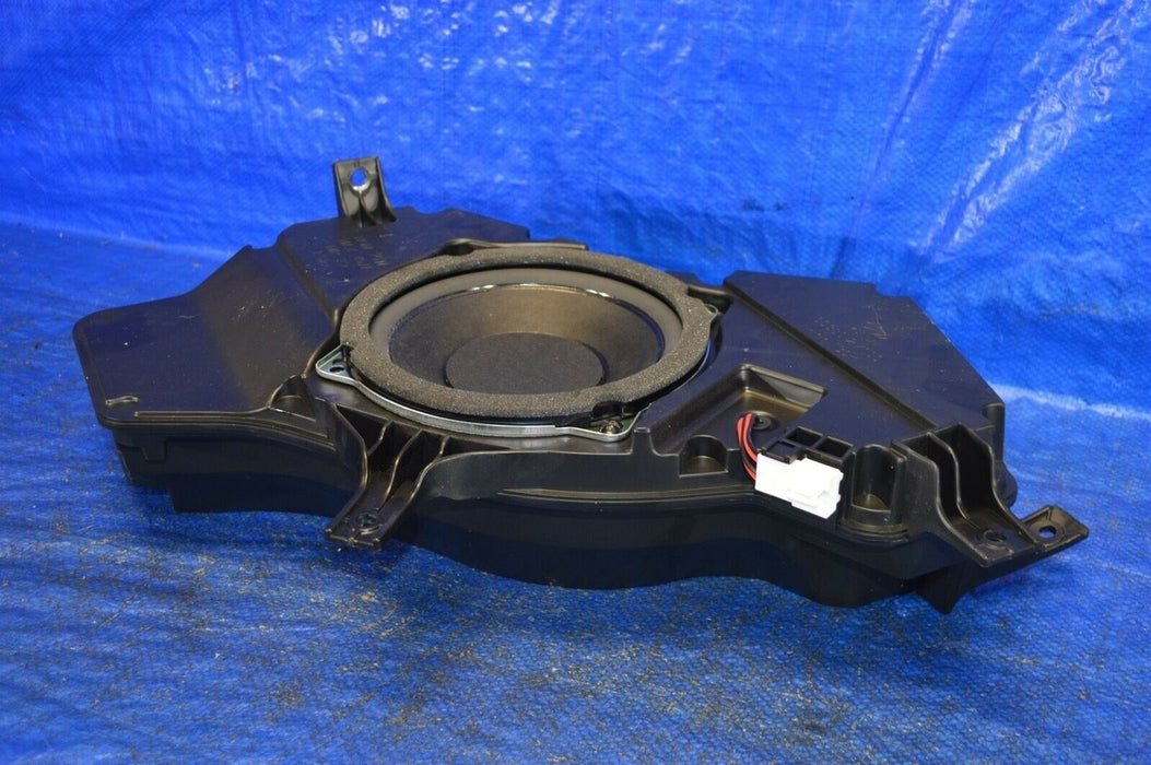 2013-2016 Hyundai Veloster Subwoofer Enclosed 13-16