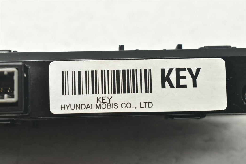 2013-2016 Hyundai Genesis Coupe CD Selector 96110-2M0004X 13-16