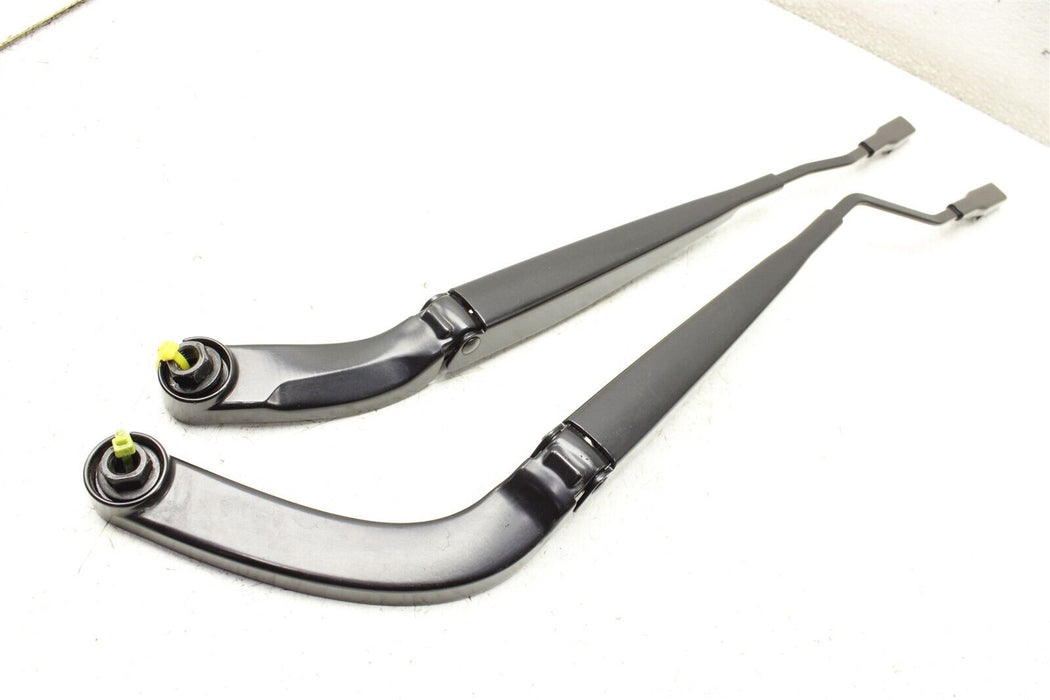 2015-2020 Ford Mustang GT 5.0 Left And Right Wiper Arm Pair Set OEM 15-20