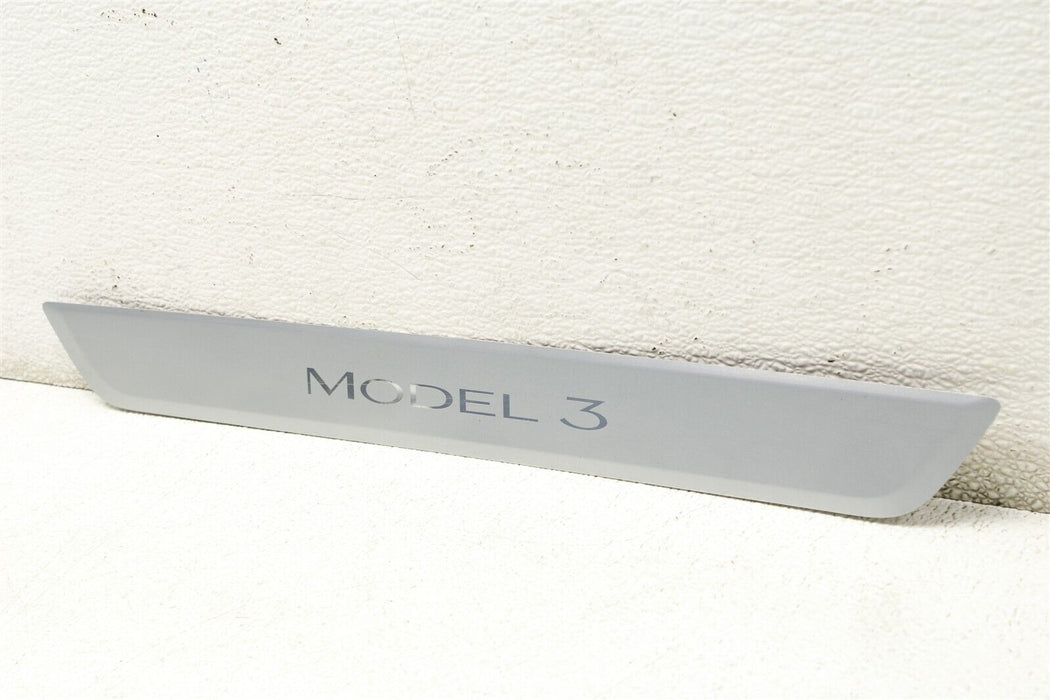 2019 Tesla Model 3 Front Left Door Sill Scuff Plate 109084400C 17-23