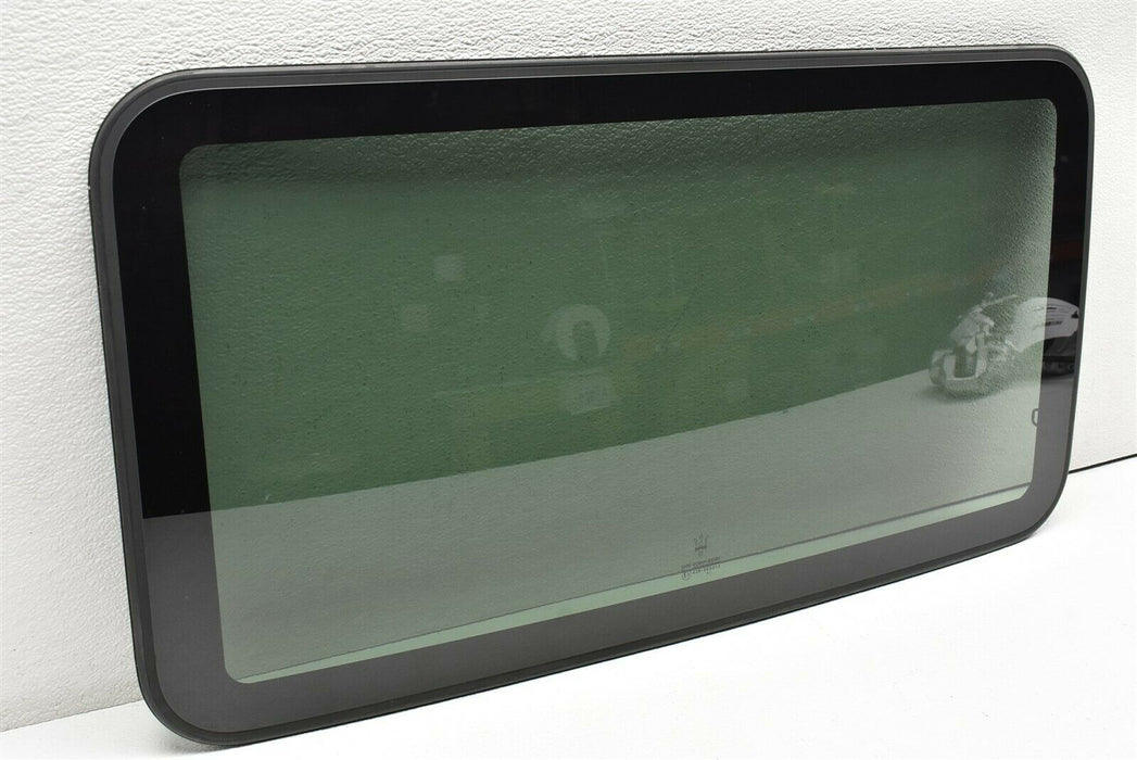 2005-2008 Maserati Quattroporte Sunroof Moonroof Glass Window Assembly OEM 05-08