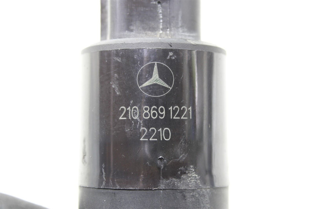 2011 Mercedes C63 AMG Headlight Washer Fluid Pump 2108691221 C350 W204 08-14