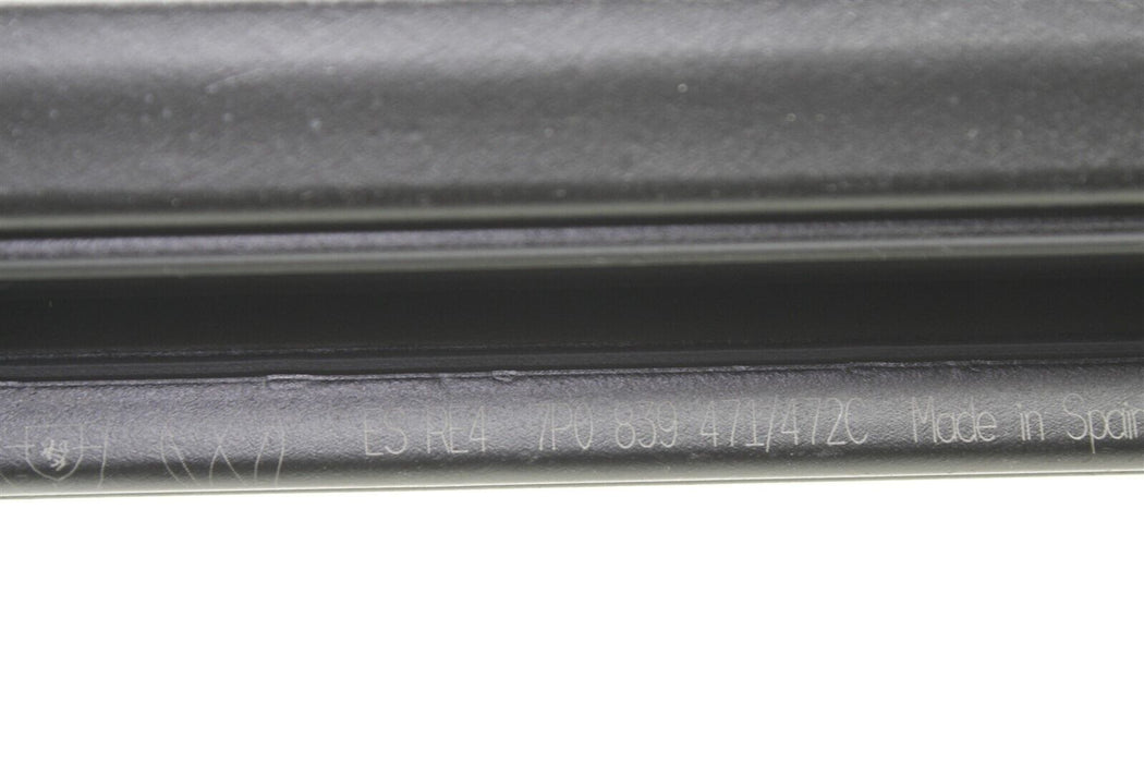2014 Porsche Cayenne Rear Left Door Weather Strip Seal 11-18